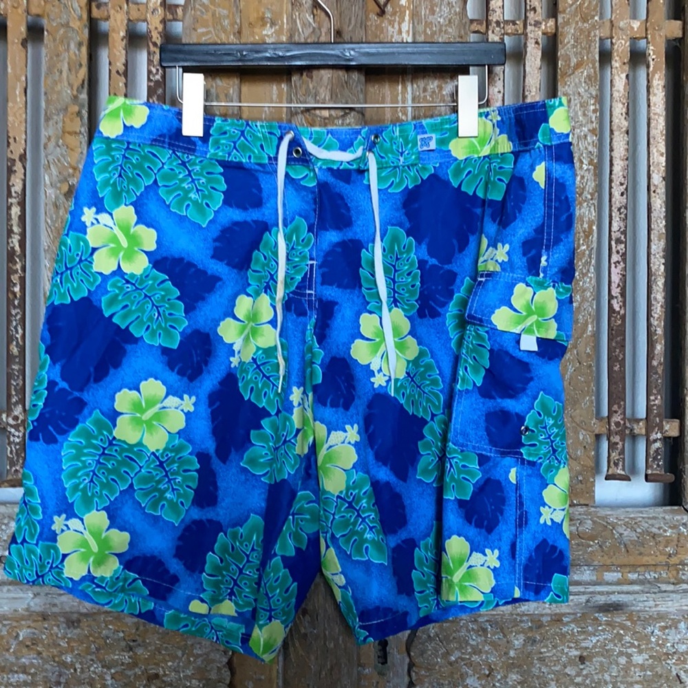 XELOS BRAND BOARD SHORTS WOMEN 16 EXCELLENT SWIM